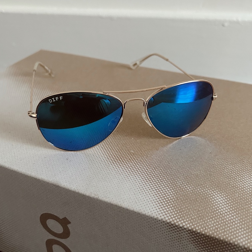 DIFF Sunglasses Gold Blue